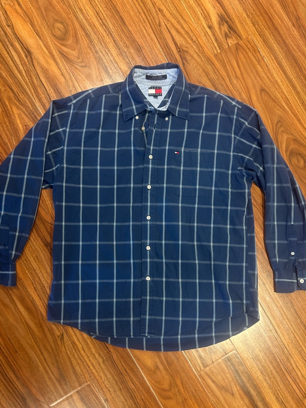 Vintage Tommy Hilfiger blue button down shirt men’s size large